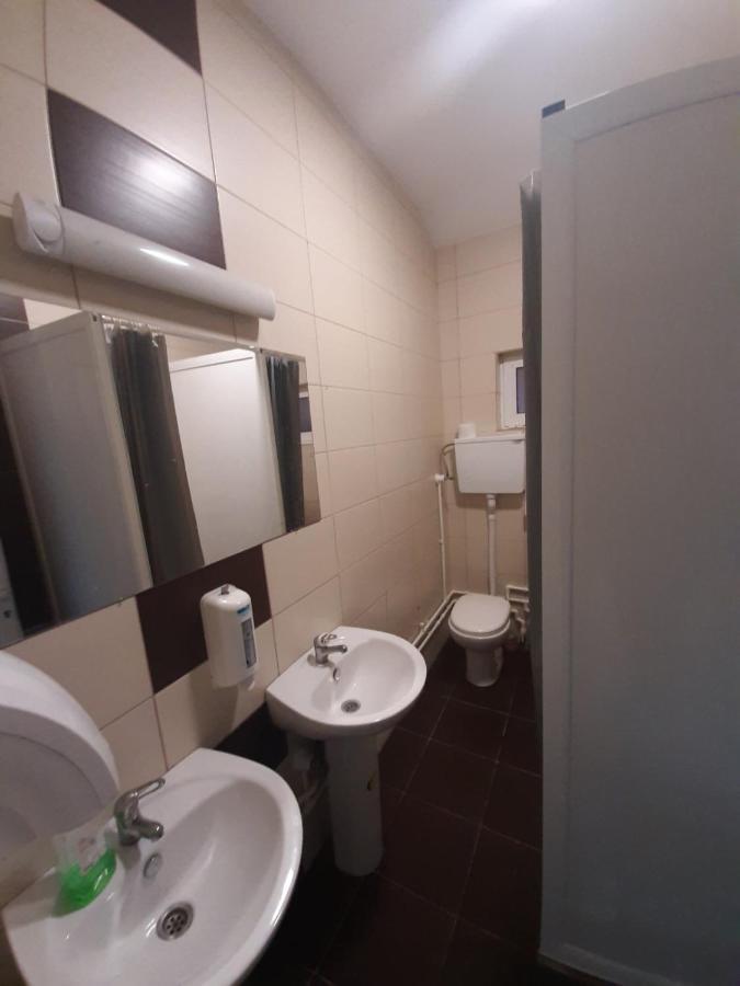 Hostel M Kruševac Zewnętrze zdjęcie