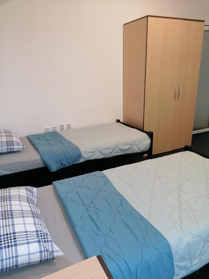 Hostel M Kruševac Zewnętrze zdjęcie