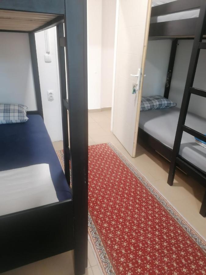 Hostel M Kruševac Zewnętrze zdjęcie